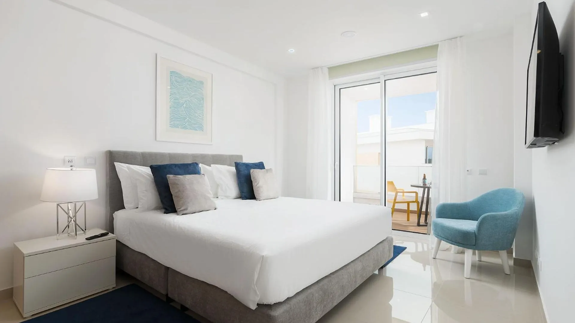 Bright Modern Seaside Apartment Lagos 0*,  Portugália